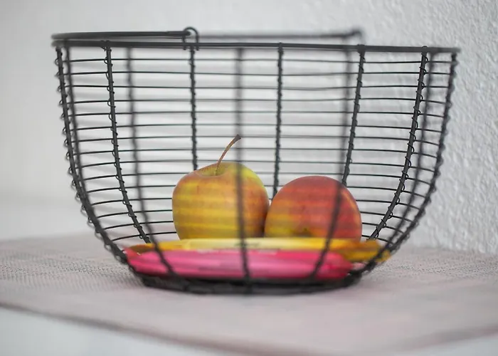 Living... 3* Langnau