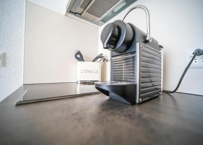 Living... 3* Langnau