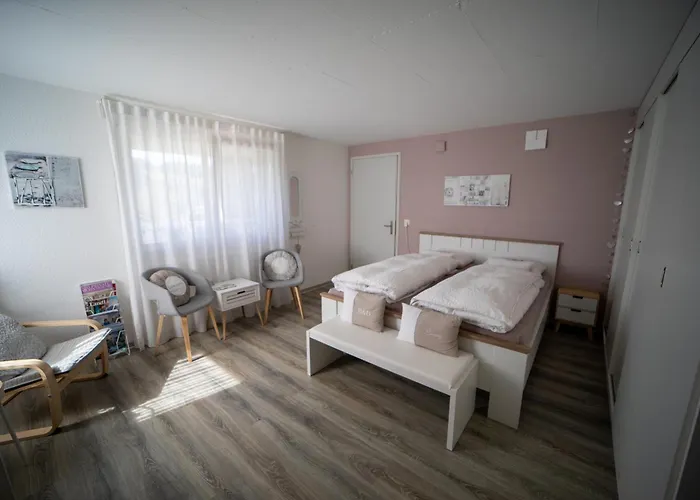 Oda ve Kahvaltı Living...